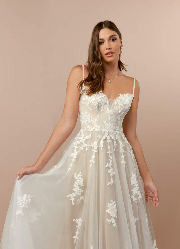 elyessen  Diamond White A-Line Off the Shoulder Tulle Dress