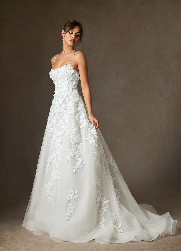 elyessen Alyson Diamond White Ball-Gown Lace Dress