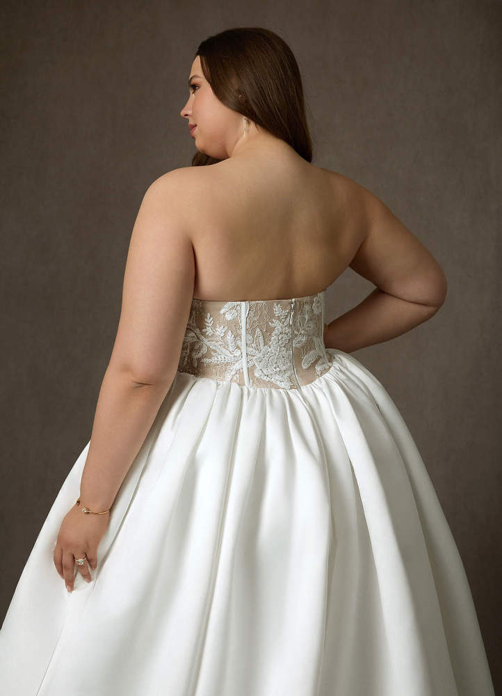 elyessen  Diamond White Ball-Gown Strapless Lace Dress