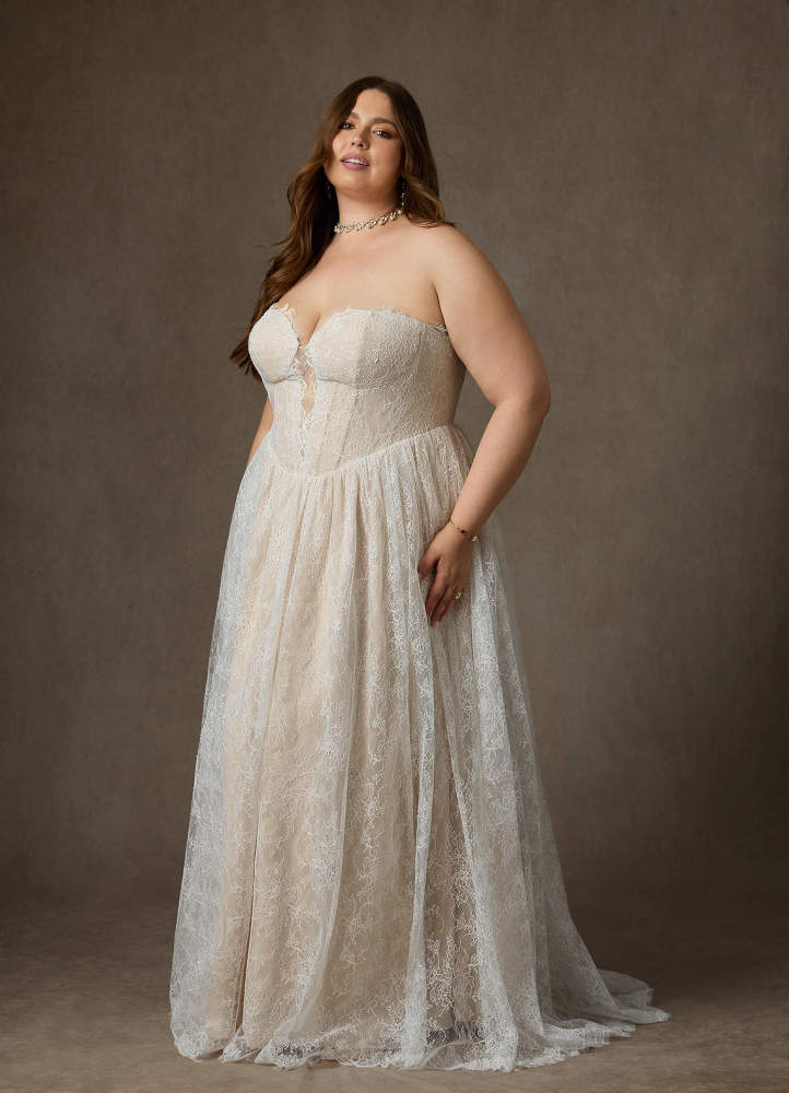 elyessen  Diamond White A-Line Strapless Lace Dress