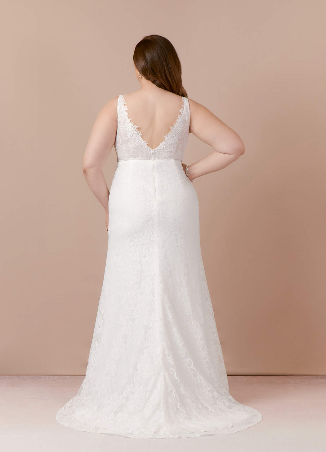 elyessen  Diamond White Champagne Mermaid V-Neck Lace Tulle Dress