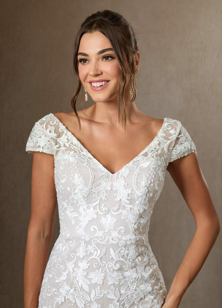 elyessen Devonna Diamond White Sheath V-Neck Sequins Lace Dress