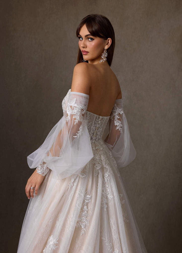 elyessen Two-Piece Diamond White Ball-Gown Strapless Lace Dress