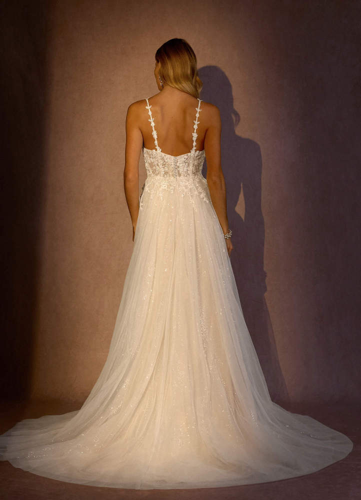 elyessen  Diamond White Champagne A-Line V-Neck Sequins Tulle Dress