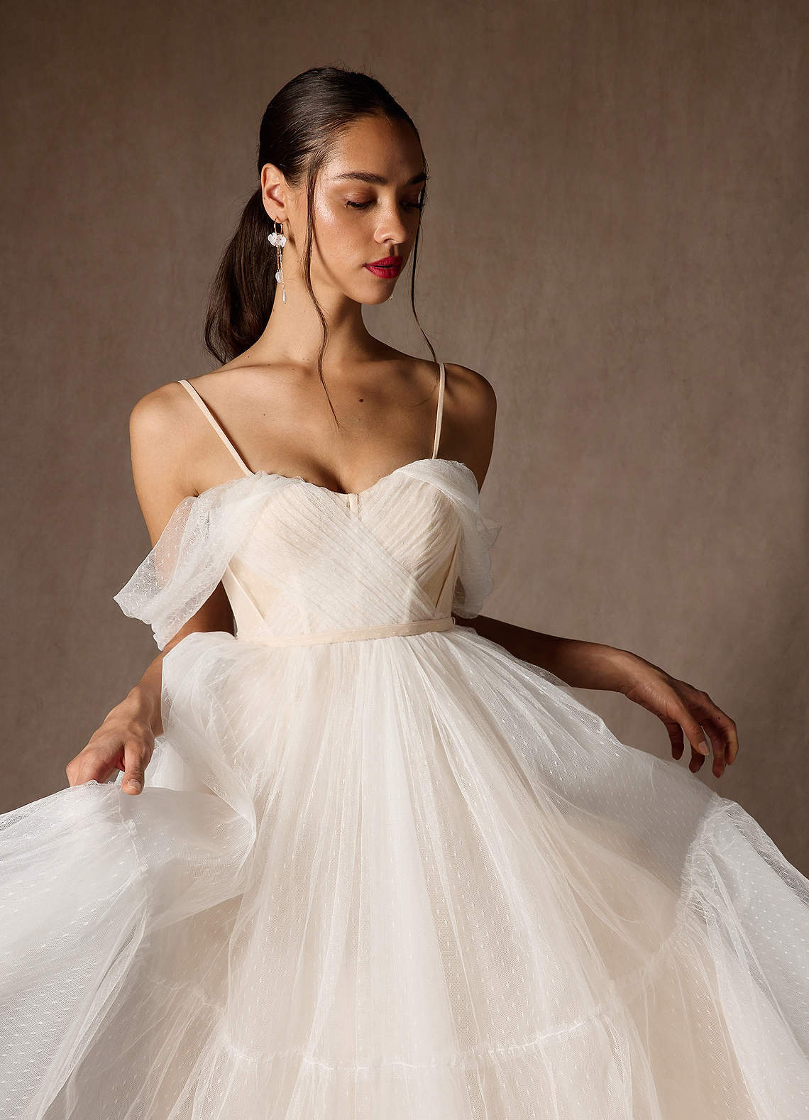 elyessen Vienna Diamond White Champagne A-Line Off-The-Shouler Tulle Dress