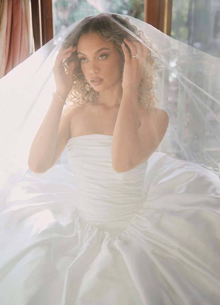 elyessen Shae Stretch Diamond White Ball-Gown Strapless Stretch Satin Dress