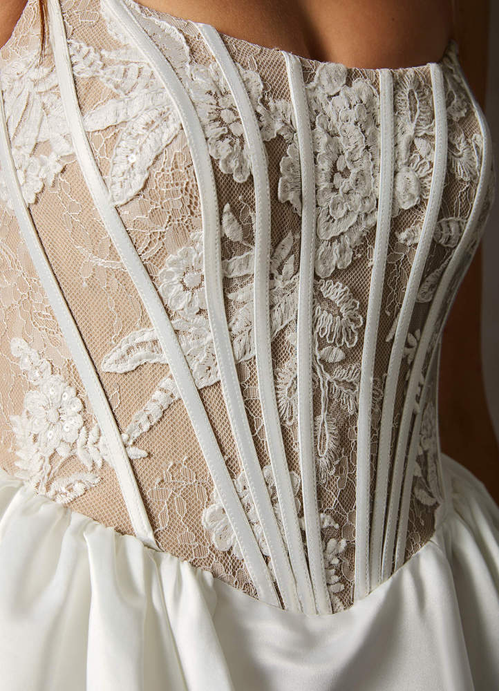 elyessen  Diamond White Ball-Gown Strapless Lace Dress