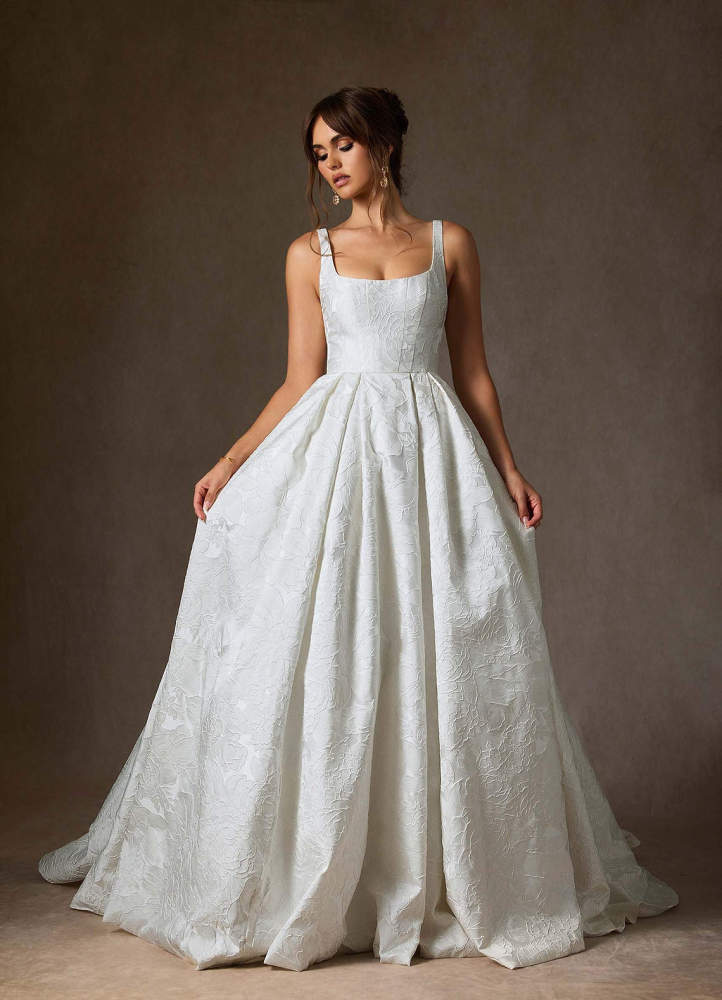 elyessen  Antique White Ball-Gown with Pockets Floral Jacquard Dress