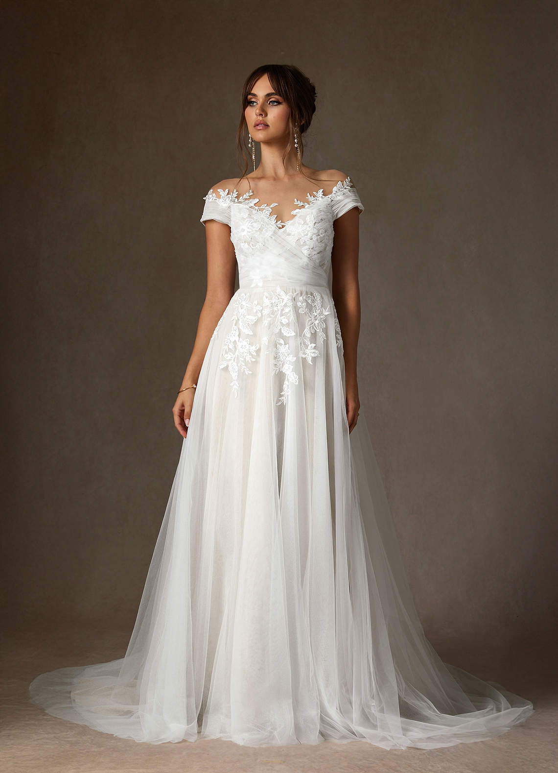 elyessen Cindy Diamond White A-Line Illusion Off-The-Shouler Lace Tulle Dress