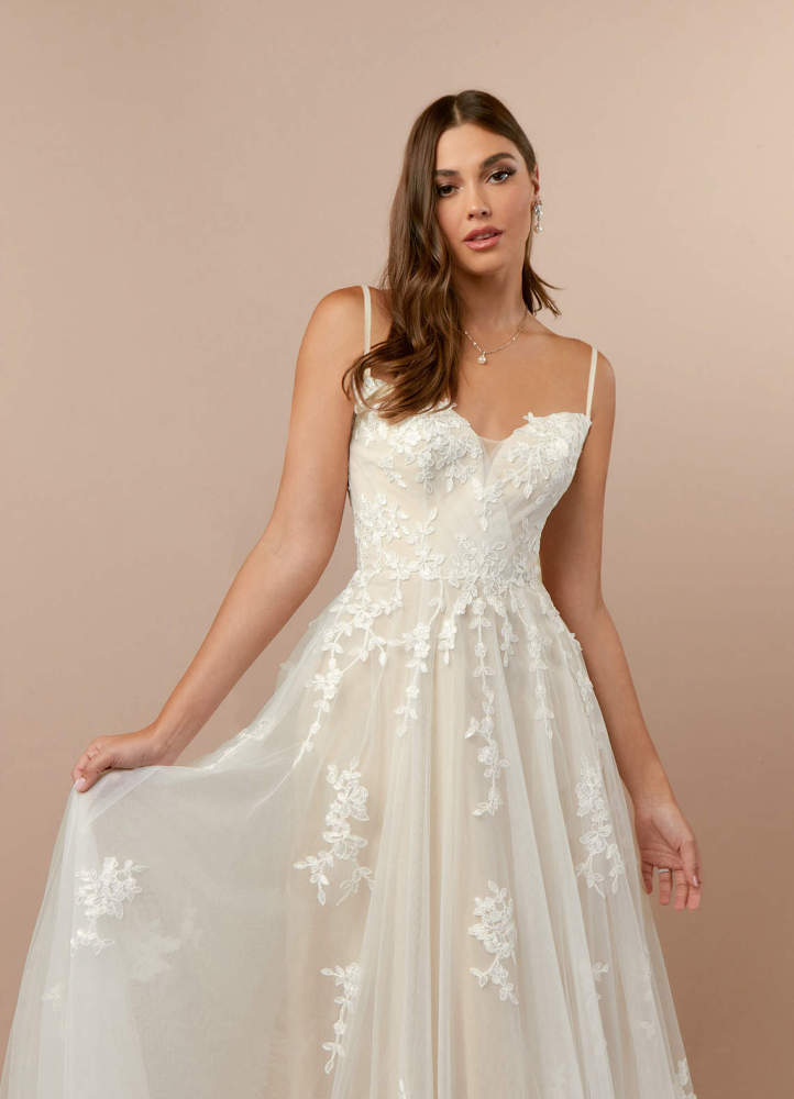elyessen  Diamond White A-Line Off the Shoulder Tulle Dress