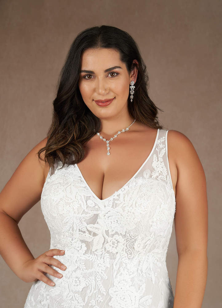 elyessen Konstantin Diamond White Champagne Mermaid Sequins Tulle Dress