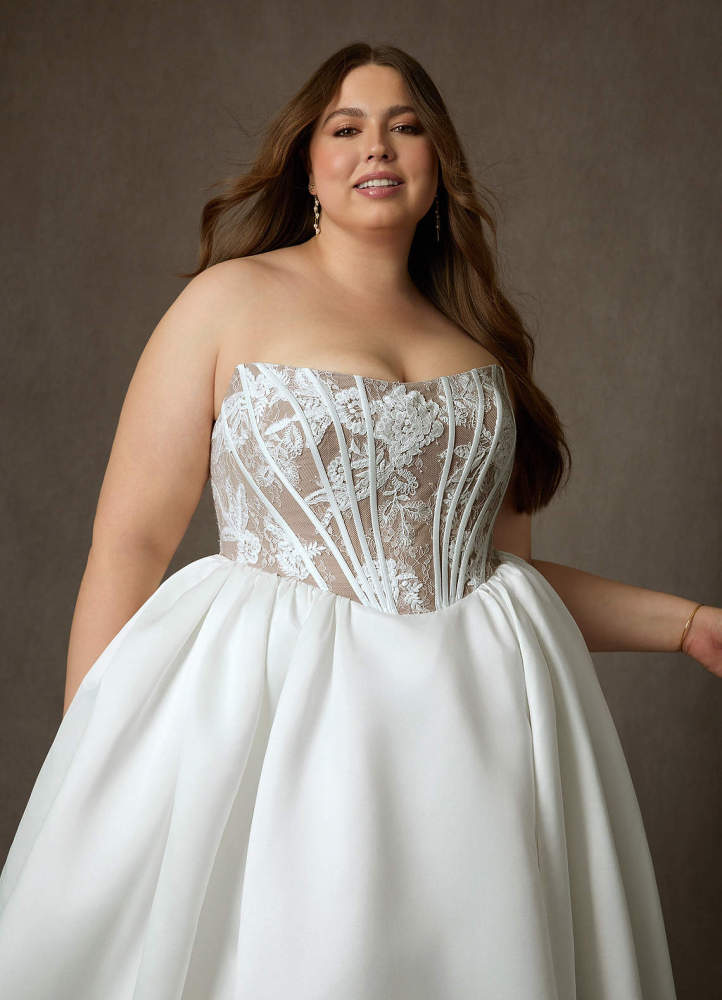 elyessen  Diamond White Ball-Gown Strapless Lace Dress