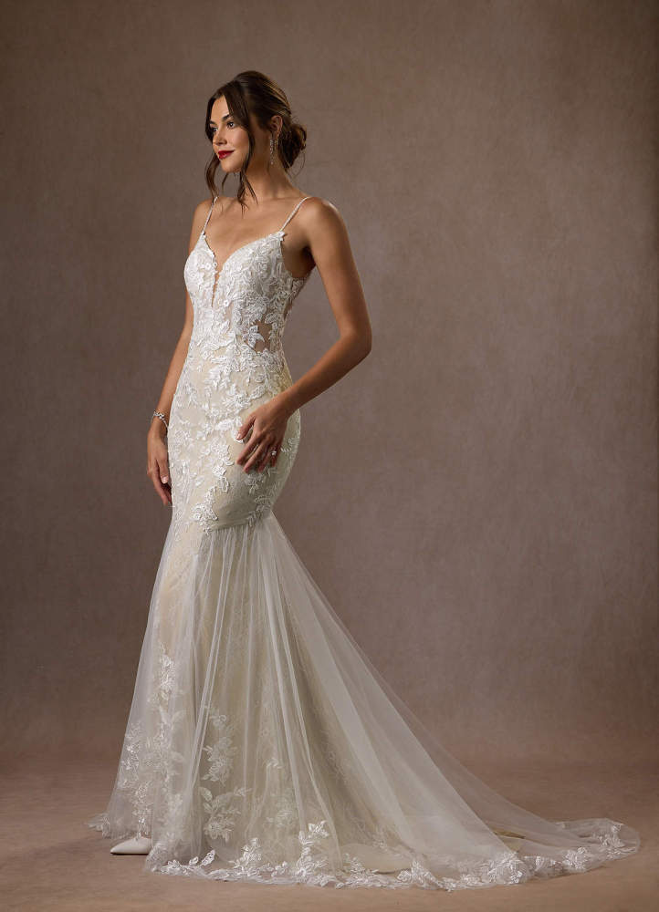 elyessen  Diamond White Mermaid V-Neck Sequins Tulle Dress