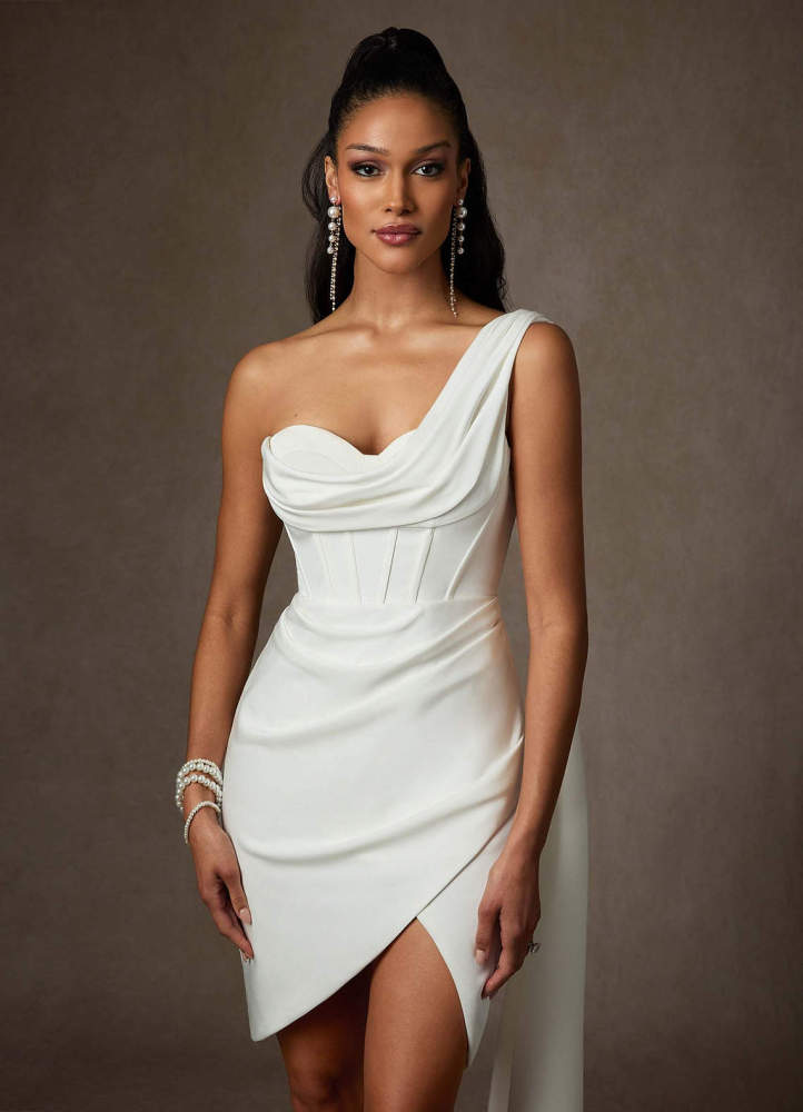 elyessen Yusra Diamond White Sheath Sweetheart Neckline Crepe Back Satin Dress
