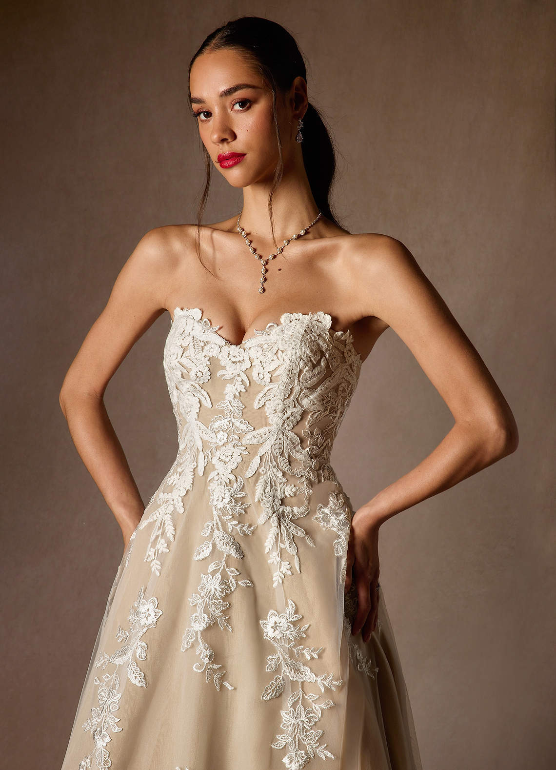 elyessen  Diamond White Ball-Gown Strapless Lace Dress