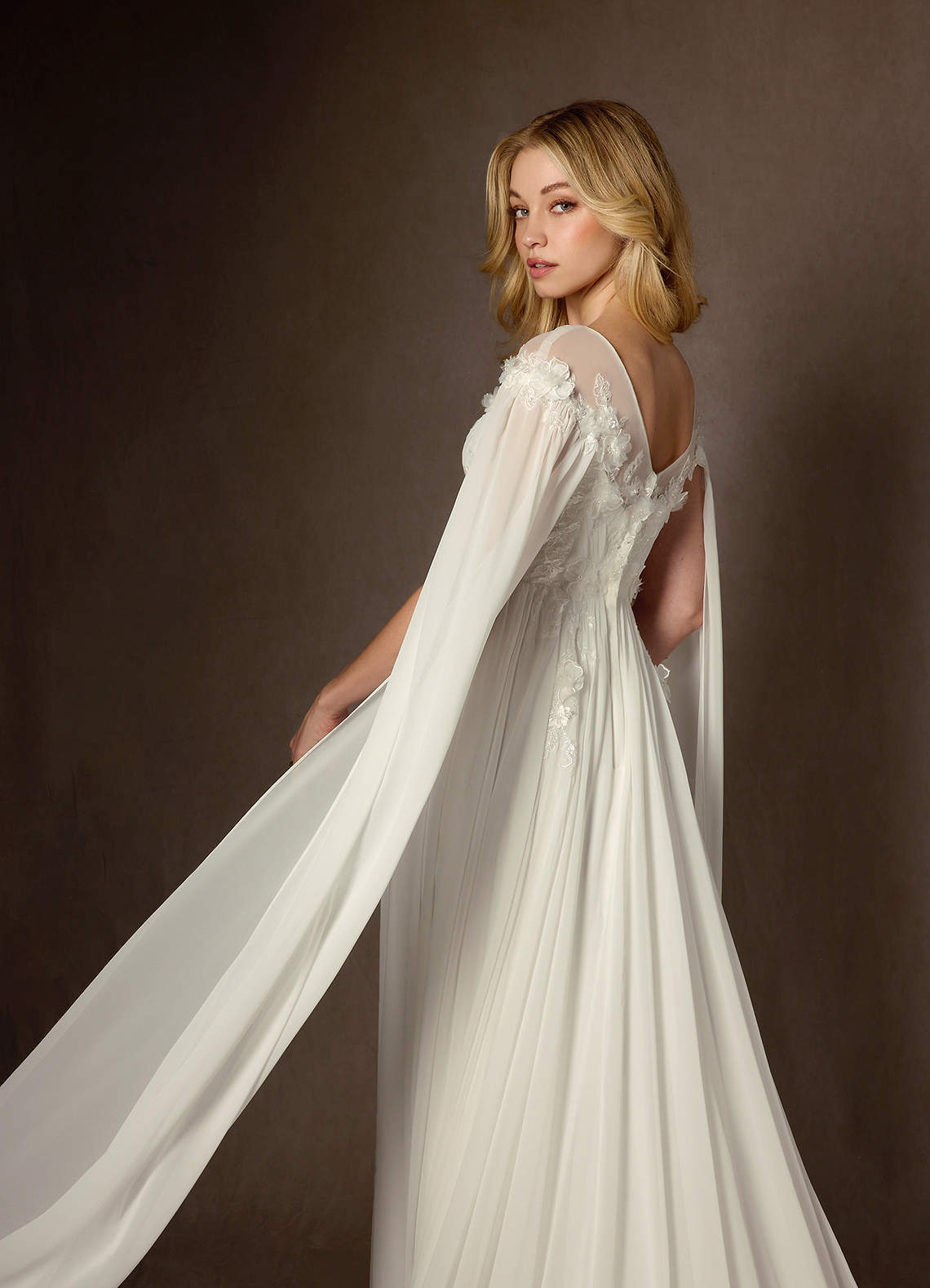 elyessen Diamond White A-Line Scoop Chiffon Dress
