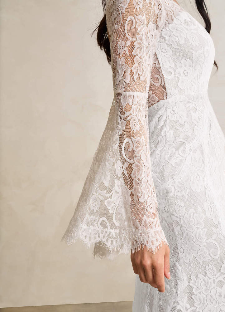 elyessen Hayes Diamond White Champagne Mermaid V-Neck Lace Dress