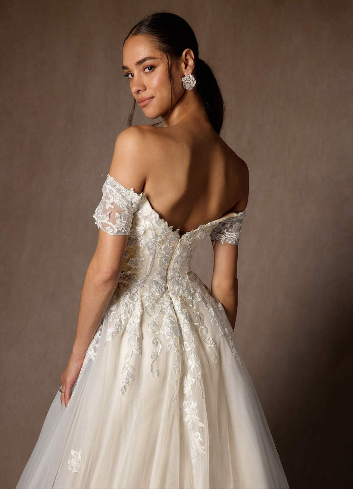 elyessen  Diamond White Ball-Gown Off the Shoulder Tulle Dress