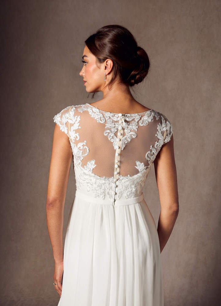 elyessen Brynslee Diamond White A-Line Scoop Sequins Chiffon Dress