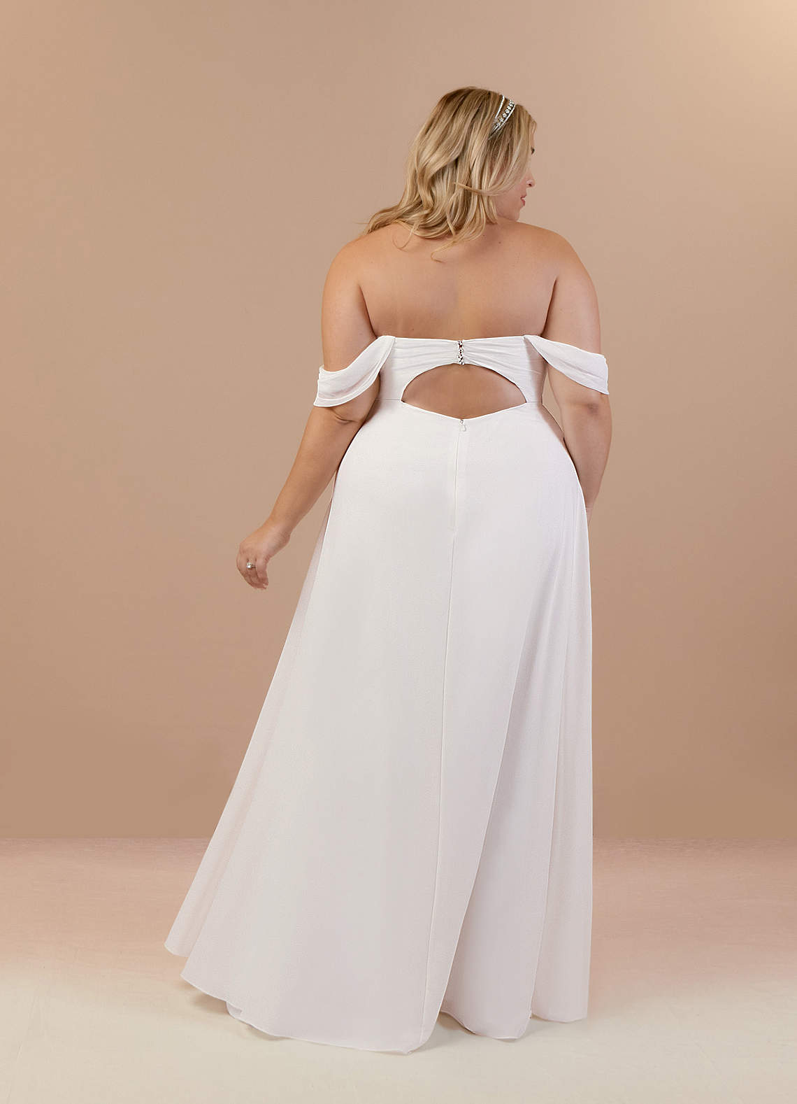 elyessen Ava Stretch Diamond White A-Line Off the Shoulder Stretch Chiffon Dress