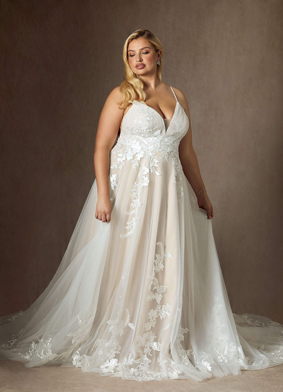 elyessen  Diamond White A-Line V-Neck Sequins Tulle Dress