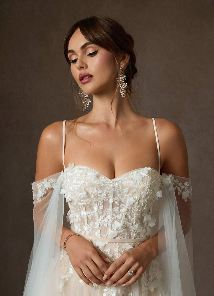 elyessen Wynery Diamond White Ball-Gown Off the Shoulder Lace Dress