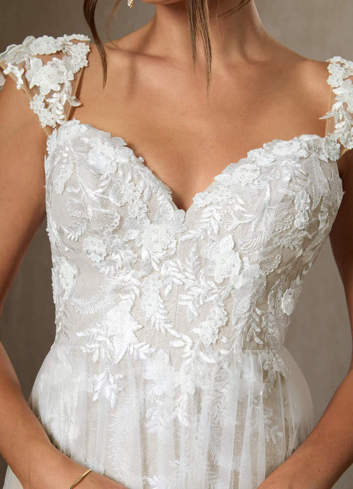elyessen Moonstone Diamond White A-Line Sweetheart Sequins Tulle Dress