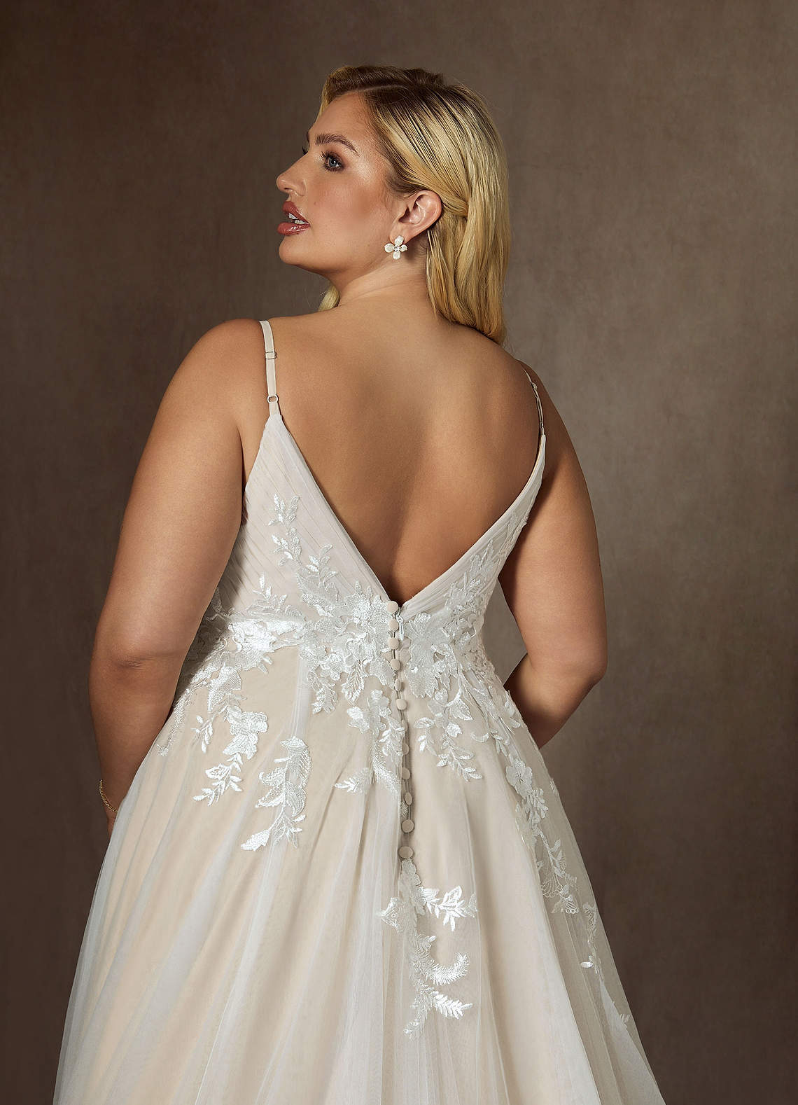 elyessen  Diamond White A-Line V-Neck Sequins Tulle Dress