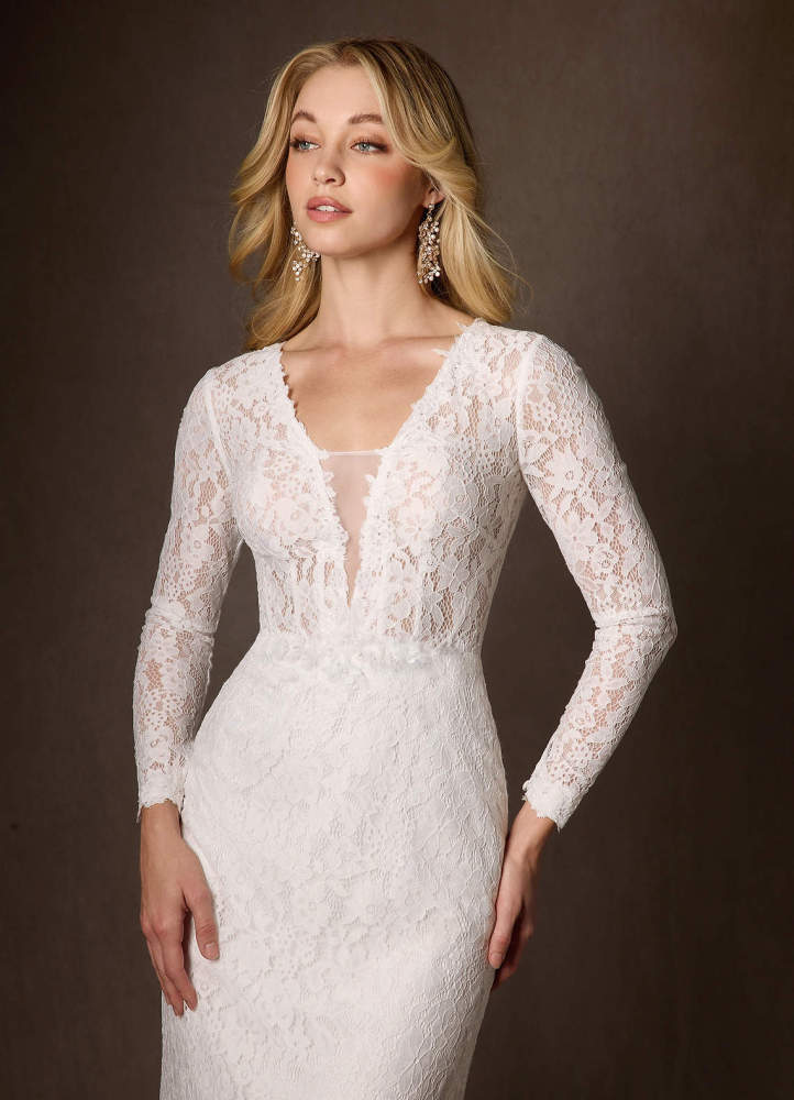 elyessen Indie Cream Sheath V-Neck Tulle Dress