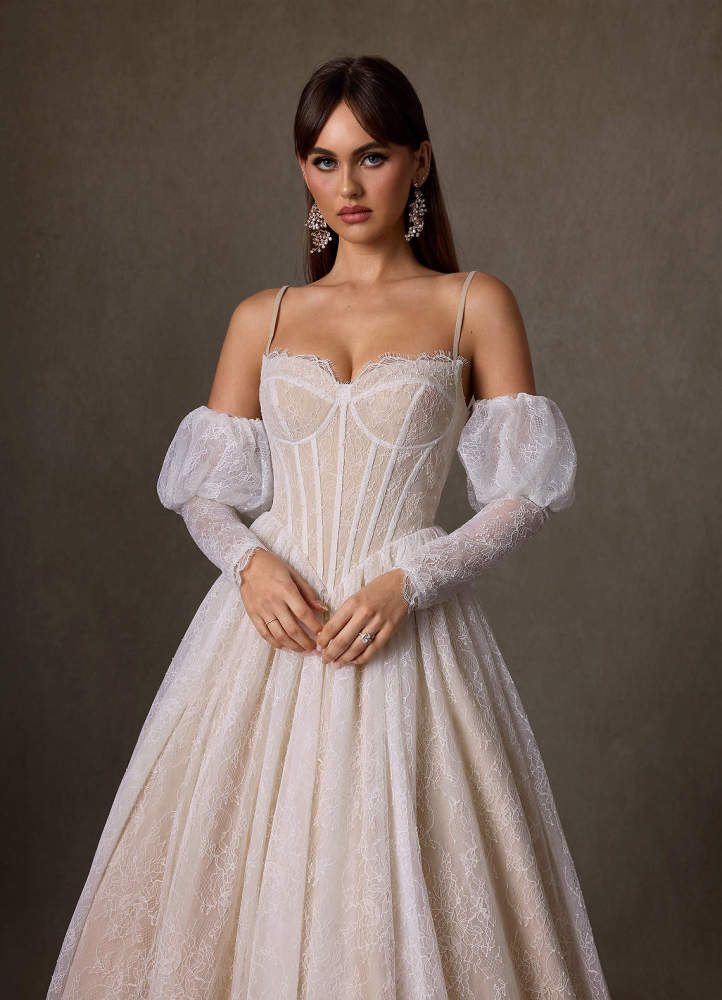 elyessen Sienna Diamond White A-Line Sweetheart Neckline Lace Dress