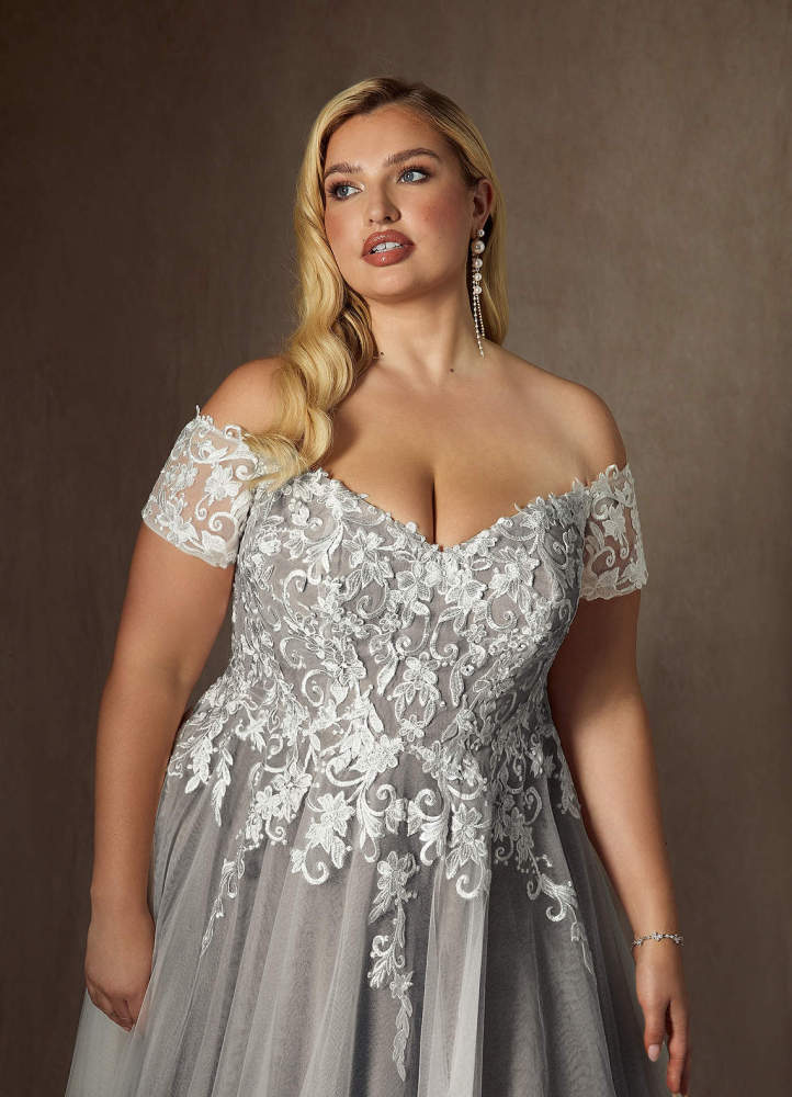 elyessen  Diamond White Ball-Gown Off the Shoulder Tulle Dress