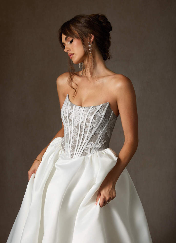 elyessen  Diamond White Ball-Gown Strapless Lace Dress