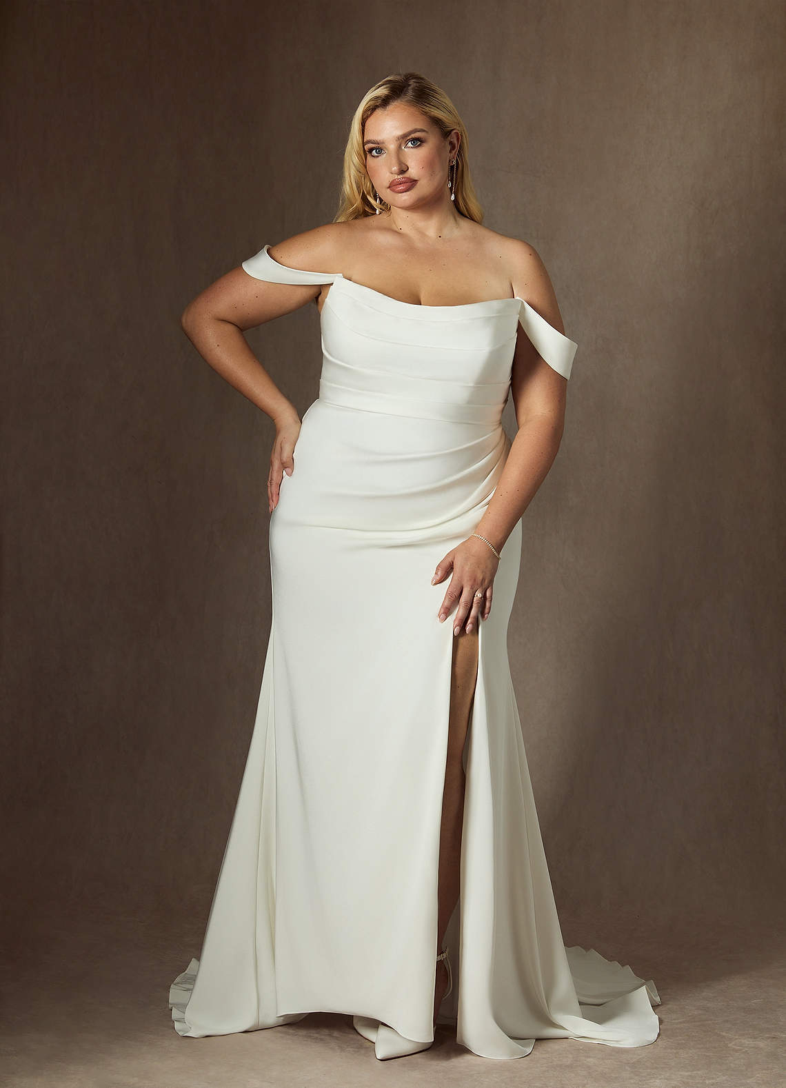 elyessen Moonlight Diamond White Mermaid Scoop Pleated Crepe Back Satin Dress