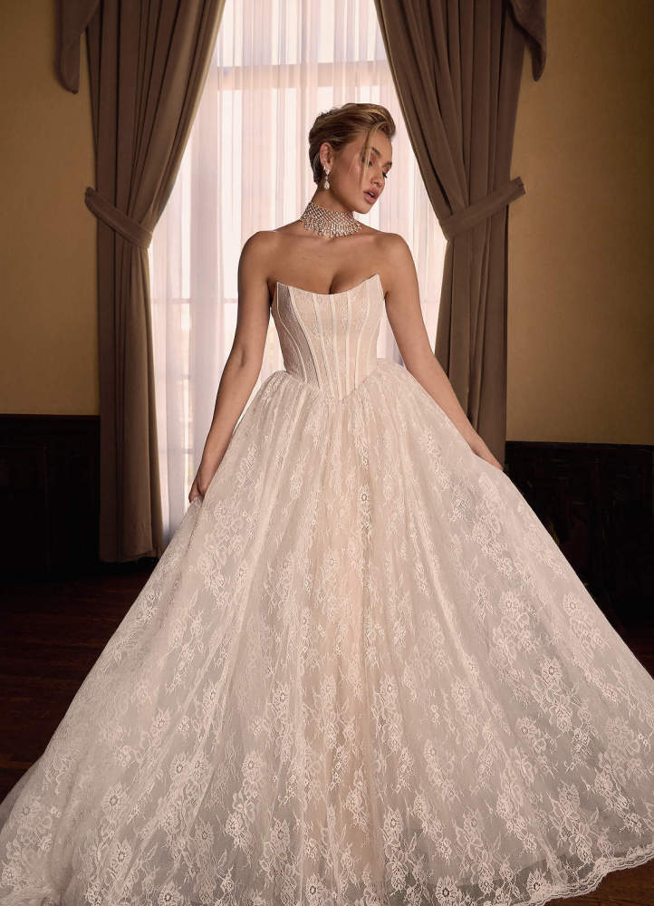 elyessen  Diamond White Ball-Gown Strapless Lace Dress