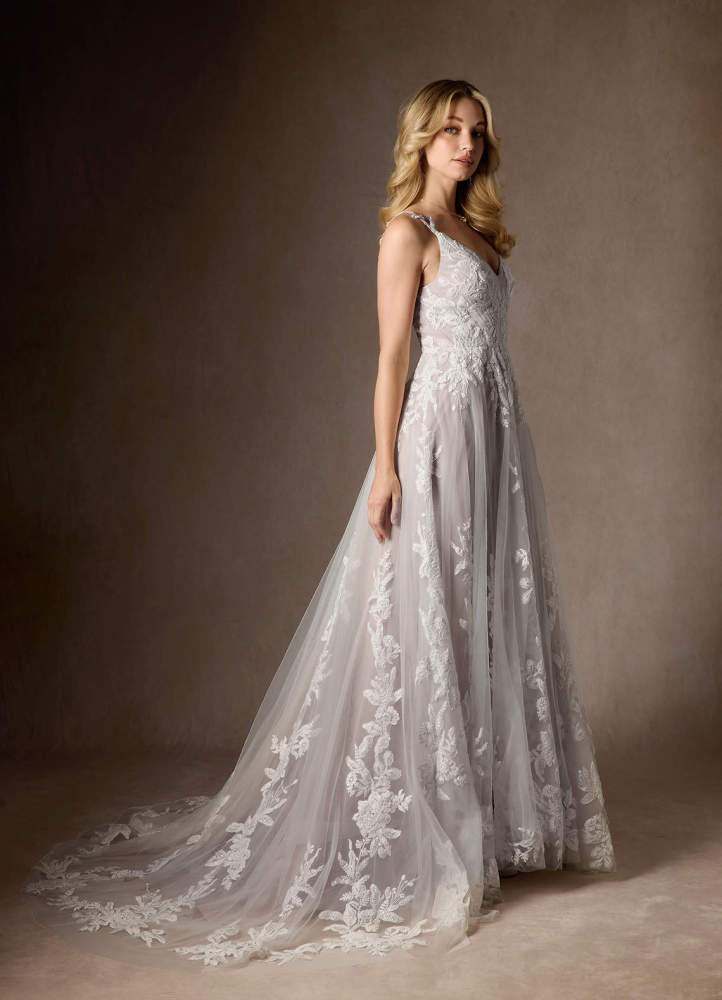 elyessen  Diamond White A-Line V-Neck Sequins Tulle Dress