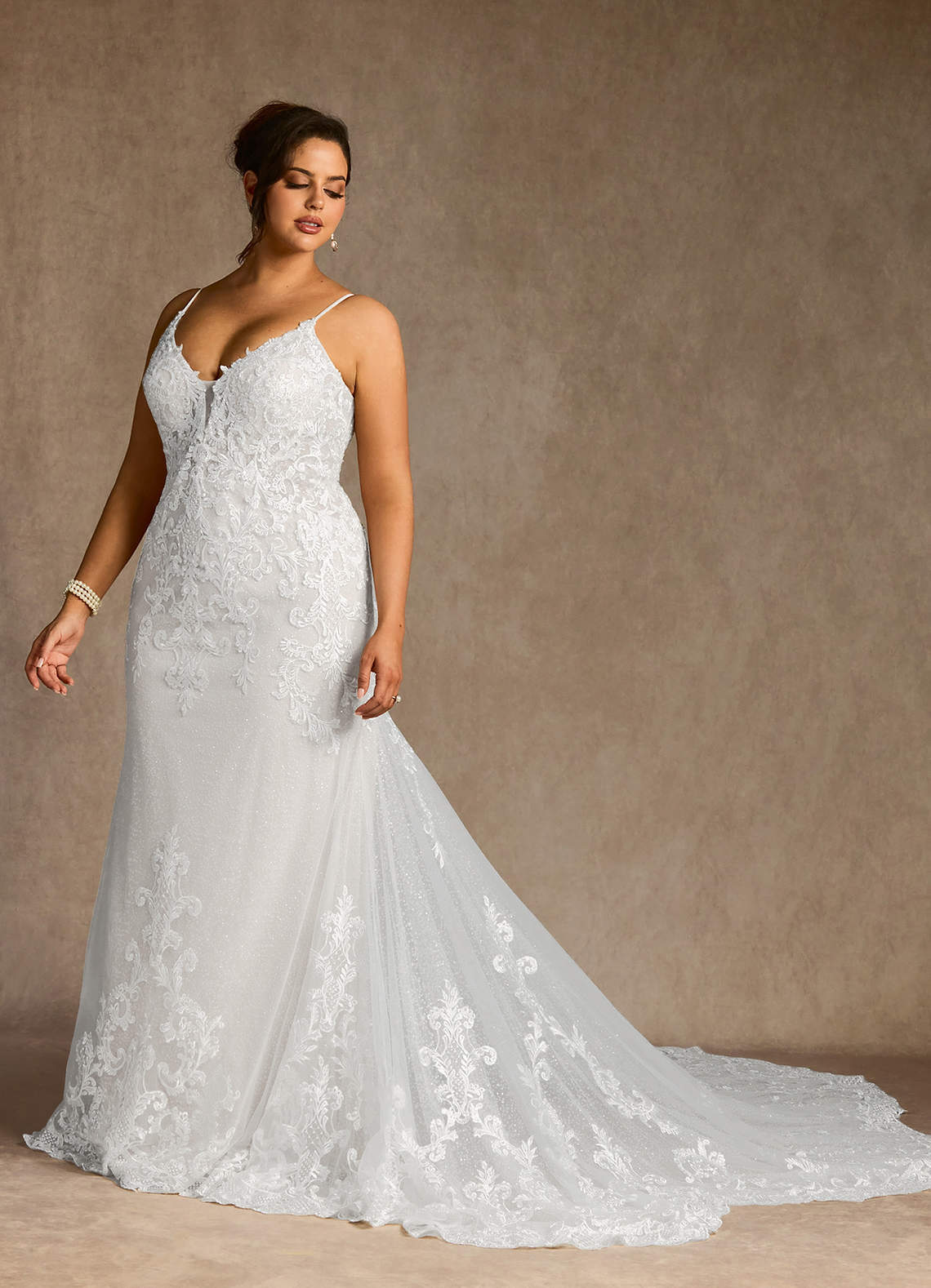 elyessen Selene Diamond White Mermaid V-Neck Lace Dress