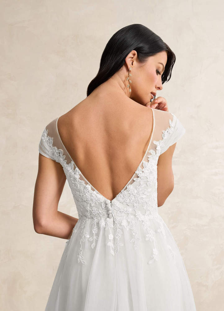 elyessen Bellisima Diamond White A-Line V-Neck Tulle Dress