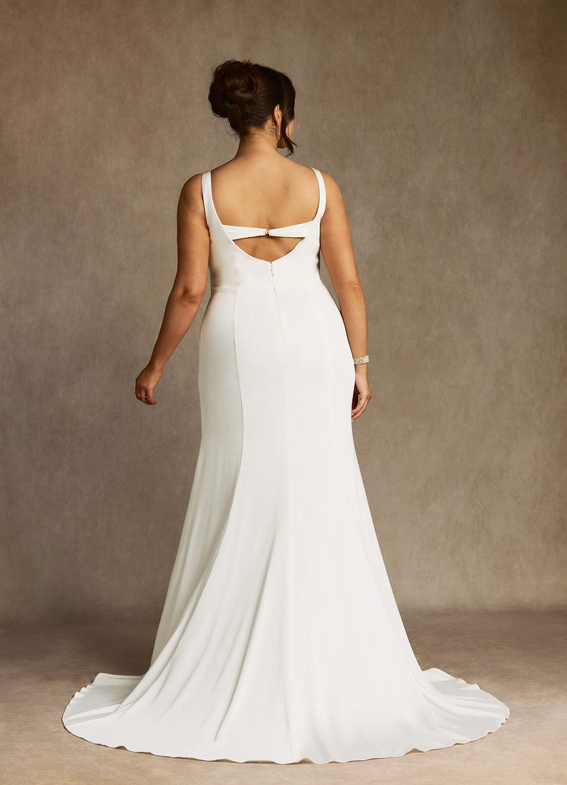 elyessen Isabella Diamond White Mermaid Pleated Crepe Back Satin Dress
