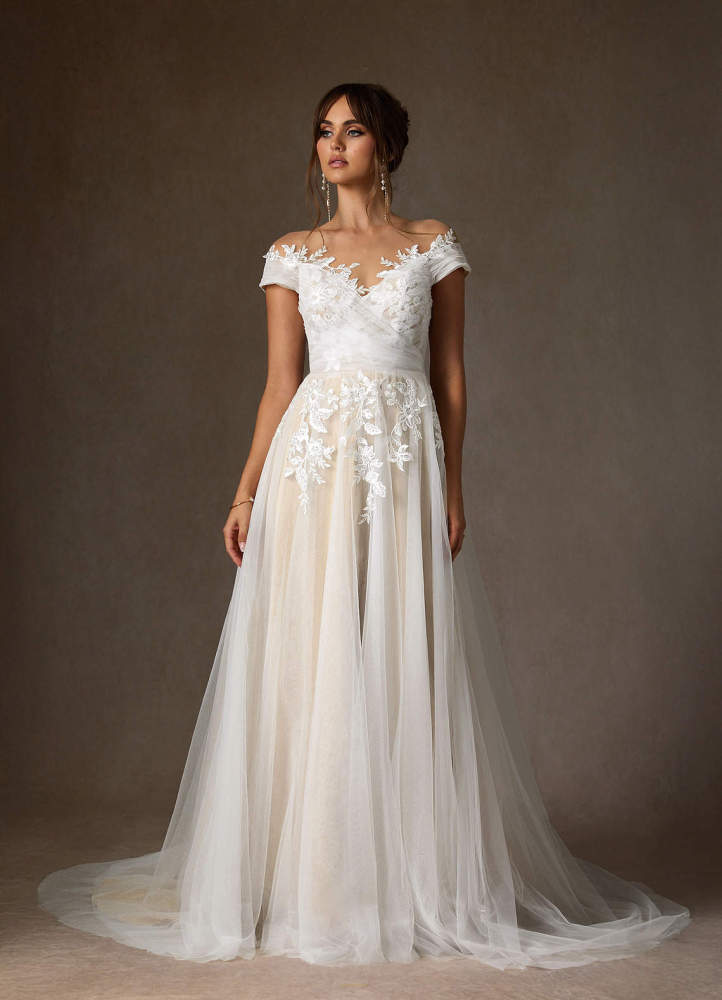 elyessen Cindy Diamond White A-Line Illusion Off-The-Shouler Lace Tulle Dress