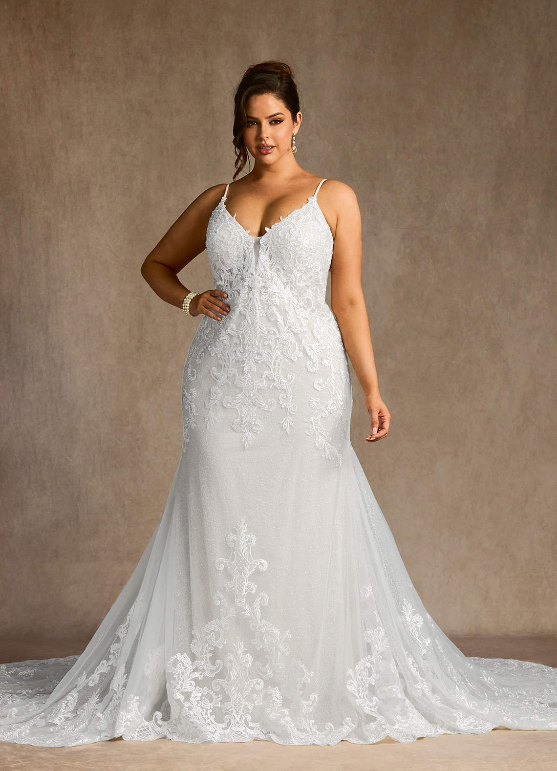 elyessen Selene Diamond White Mermaid V-Neck Lace Dress