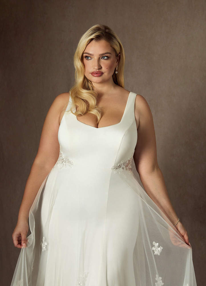 elyessen Diamond White A-Line Sequins Crepe Back Satin Dress