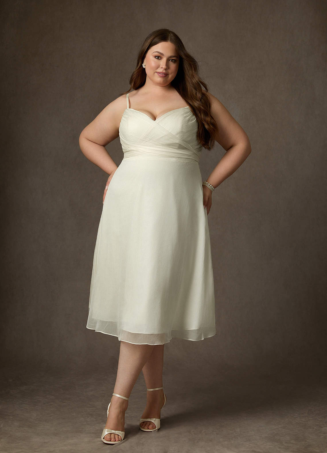 elyessen  Diamond White A-Line V-Neck Pleated Crinkle Chiffon Dress
