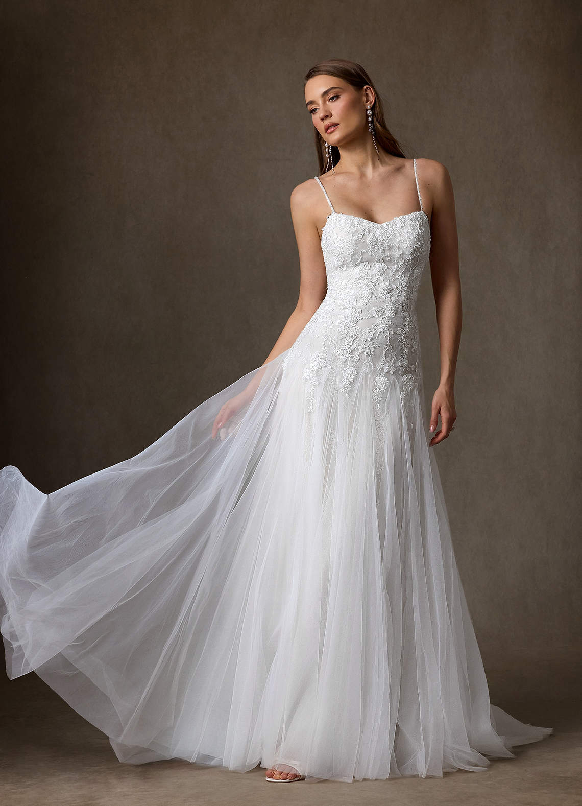 elyessen Lumina Diamond White A-Line Sweetheart Neckline Lace Dress