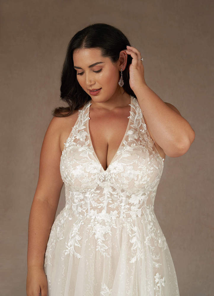 elyessen  Diamond White A-Line Halter Sequins Tulle Dress