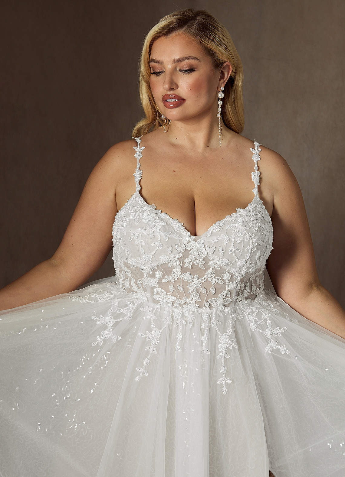 elyessen Florian Diamond White Champagne A-Line V-Neck Sequins Tulle Dress