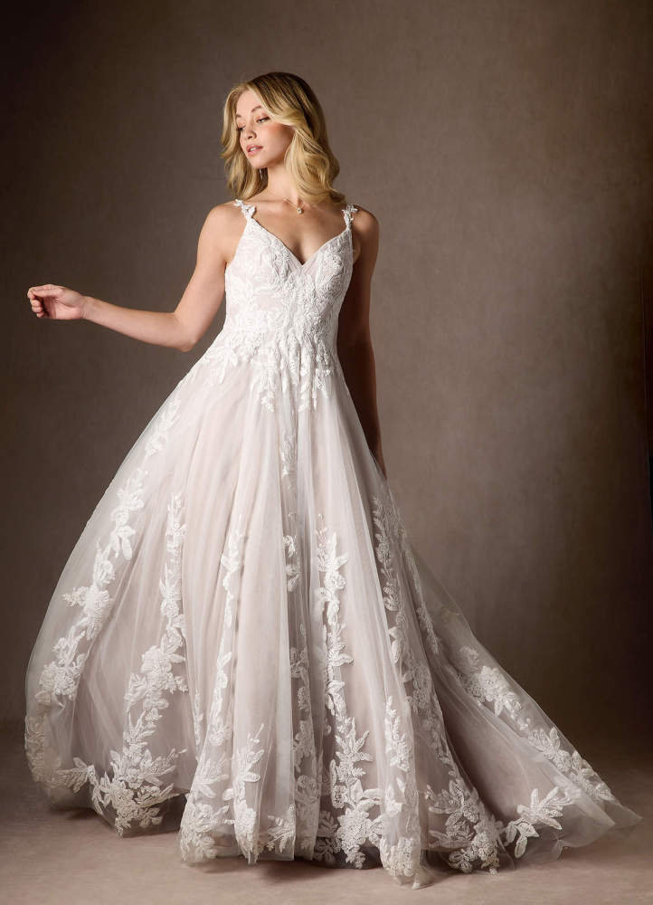 elyessen  Diamond White A-Line V-Neck Sequins Tulle Dress