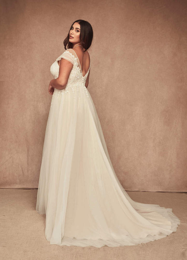 elyessen  Diamond White A-Line V-Neck Tulle Dress