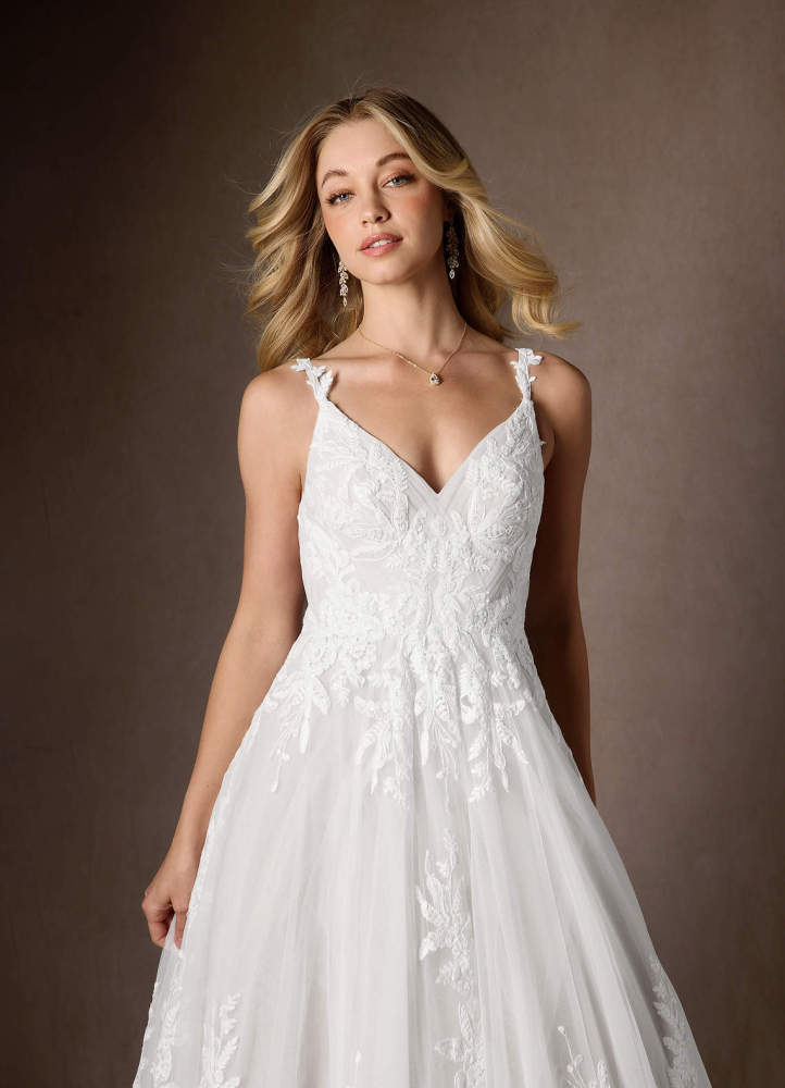 elyessen Delaina Diamond White A-Line V-Neck Sequins Tulle Dress