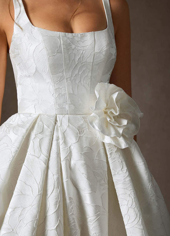 elyessen  Antique White Ball-Gown with Pockets Floral Jacquard Dress