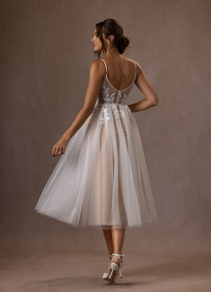 elyessen Diamond White A-Line V-Neck Sequins Tulle Dress